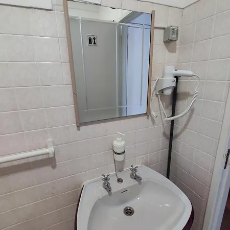 Vendégház With Ac In Penha De Franca, Lisboa